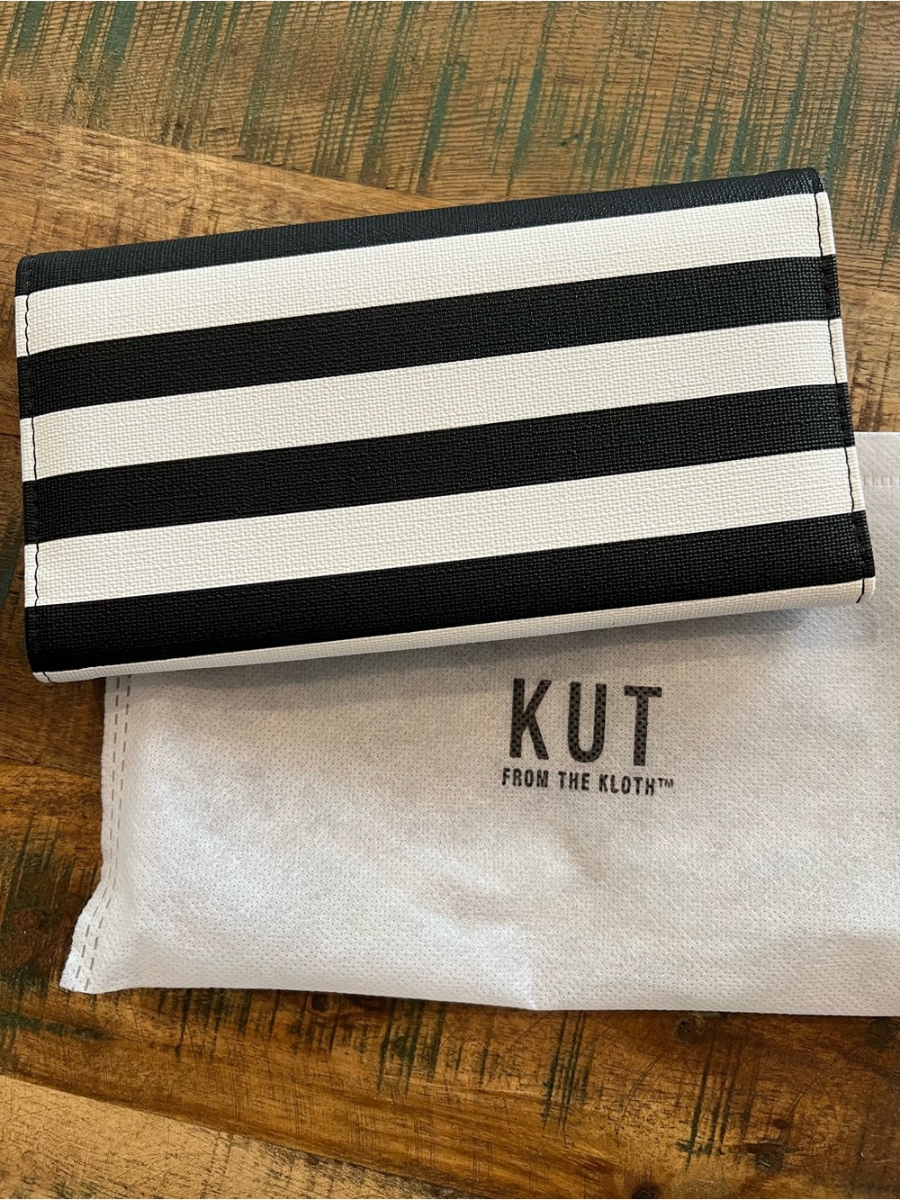 3/$20 Kut From the Kloth Black & White Stripe Vegan PU Leather Wallet EUC